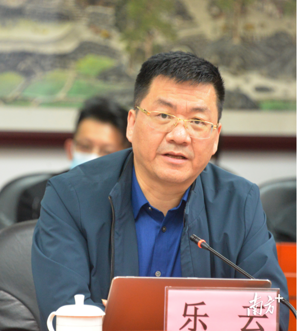 线上买球官网(中国)官方网站通识教育中心副教授乐云。黄津 摄